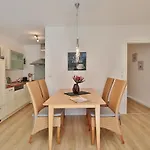 Am Am Strandallee 48 03