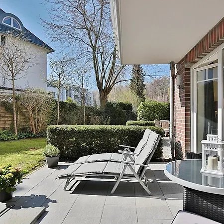 Am Am Strandallee 48 03 * Timmendorfer Strand